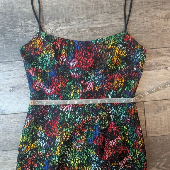 Black Halo Multicolored Overlay Spaghetti Strap Mini Dress Sz. 6 - Picture 8 of 10